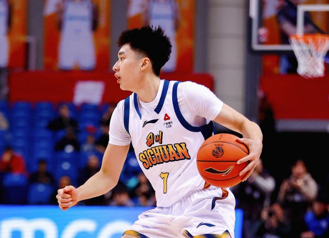 吉林逆转四川终结三连败 维纳莱斯首秀难救主创