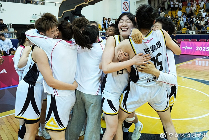 江苏女篮黑七奇迹掀翻卫冕冠军广东女篮，许晨