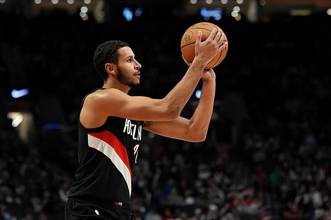 开拓者力克快船两连胜 穆雷替补建功助队登顶西